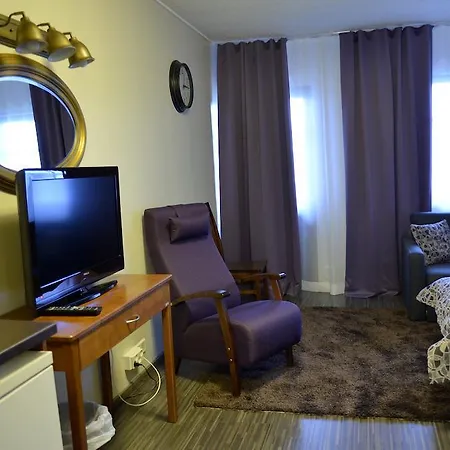 Kartanohotelli Saari Reisjärvi