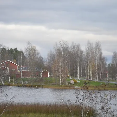 Kartanohotelli Saari Reisjärvi